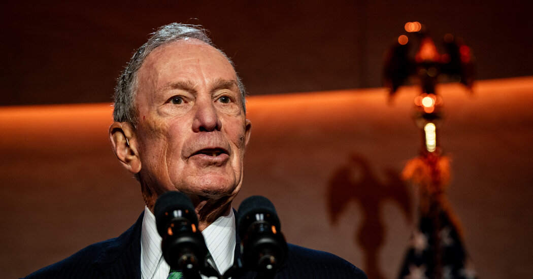 Cựu thị trưởng New York Michael R. Bloomberg