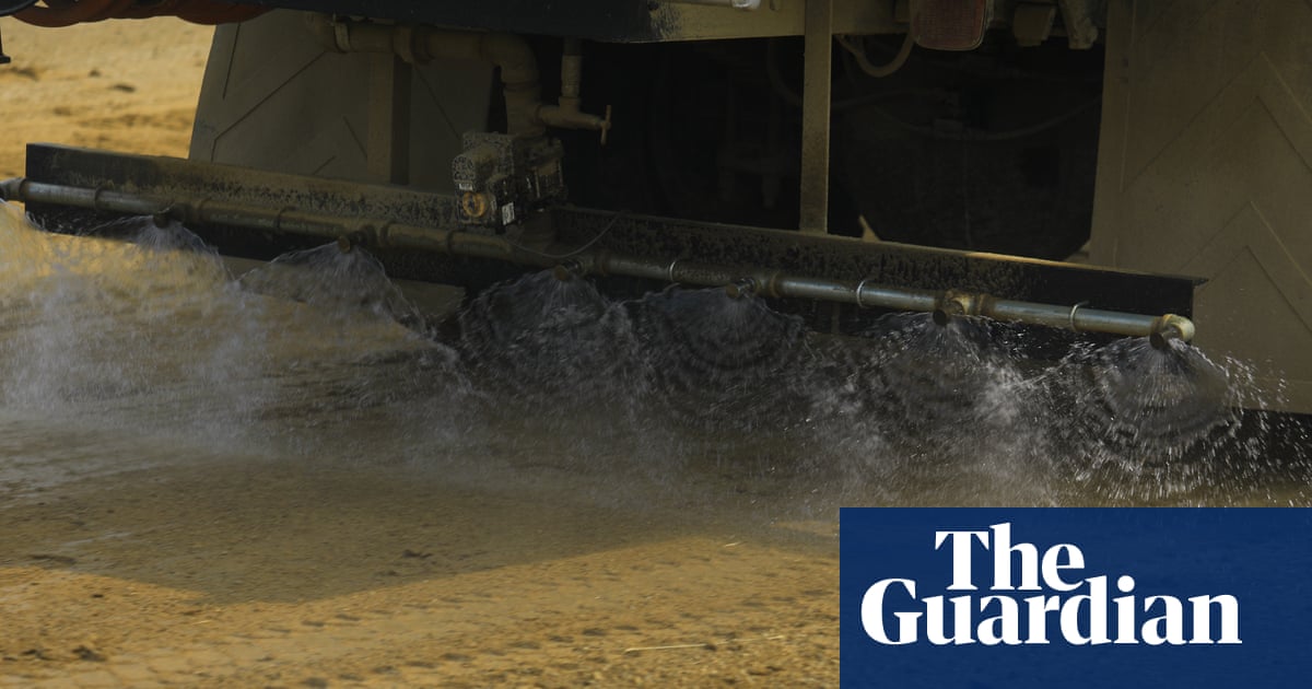 Ảnh minh họa thuốc diệt cỏ glyphosate v&agrave; c&aacute;c cơ quan quản l&yacute;