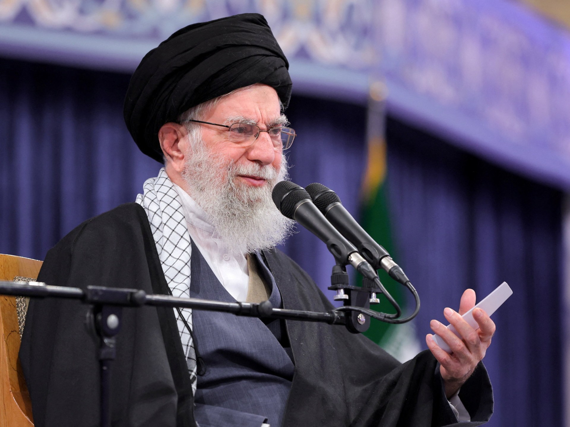 L&atilde;nh đạo Tối cao Iran Ali Khamenei ph&aacute;t biểu trong một sự kiện