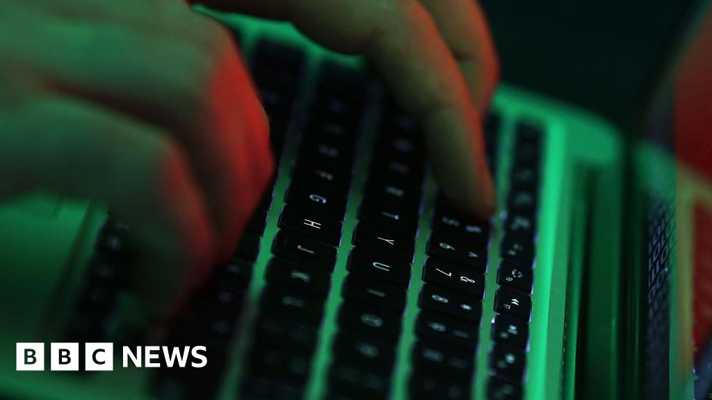 Cảnh s&aacute;t T&acirc;y Ban Nha bắt giữ nghi phạm lừa đảo kh&aacute;ch sạn