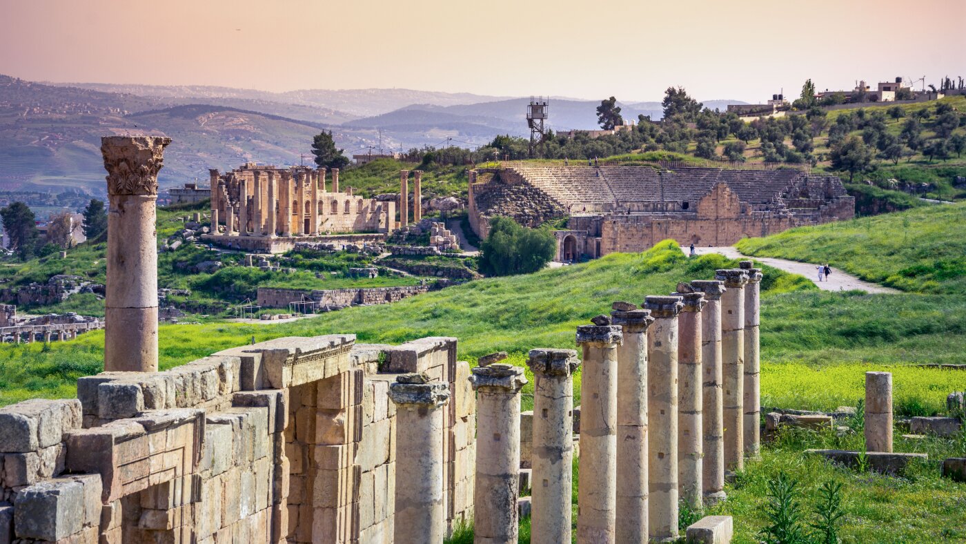 To&agrave;n cảnh di t&iacute;ch Hippodrome ở Jerash, Jordan, nơi ph&aacute;t hiện ng&ocirc;i mộ tập thể chứa nạn nh&acirc;n dịch hạch thế kỷ 7.