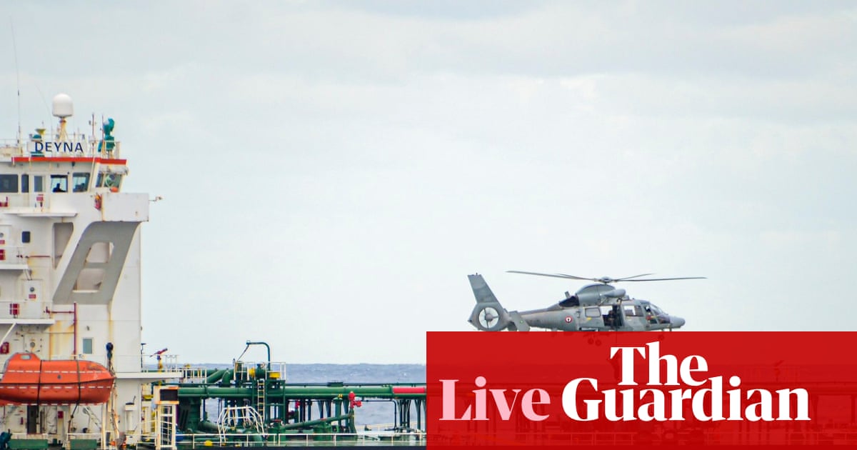 Thủ tướng Pedro S&aacute;nchez ph&aacute;t biểu về c&aacute;c biện ph&aacute;p kinh tế khẩn cấp