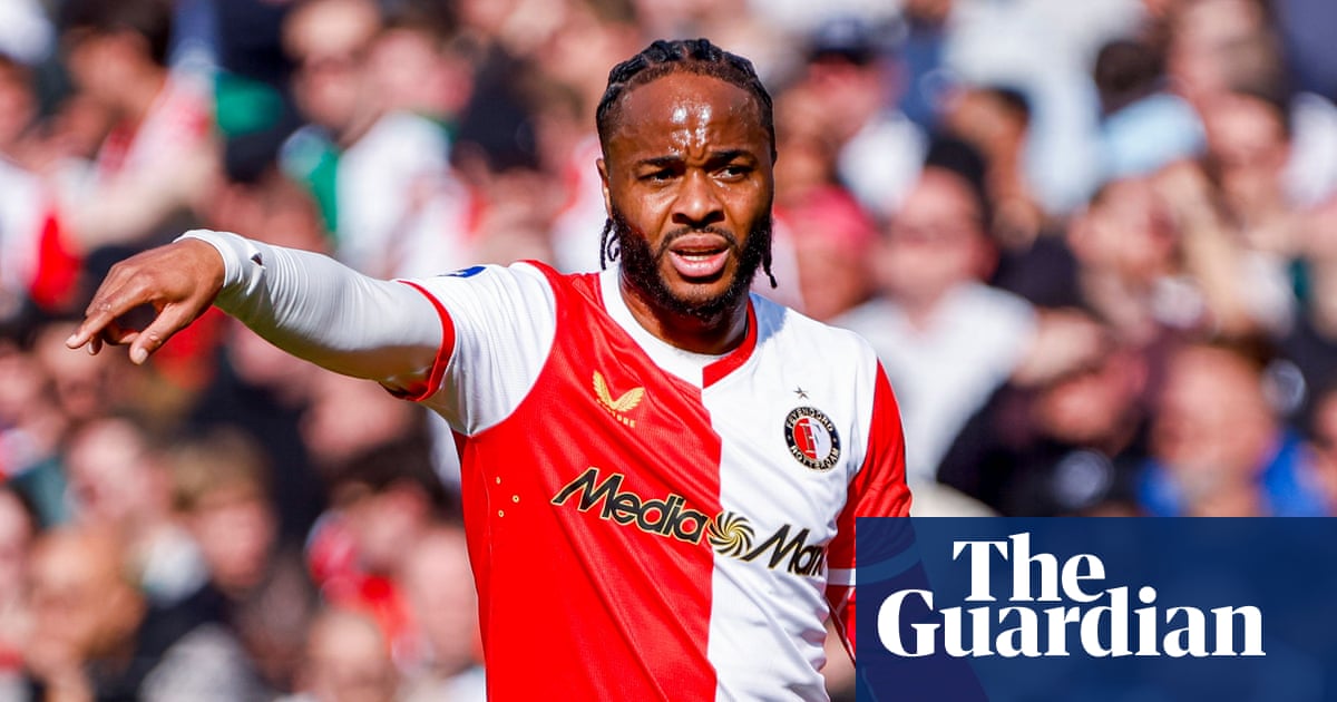 Raheem Sterling mặc &aacute;o đấu Feyenoord