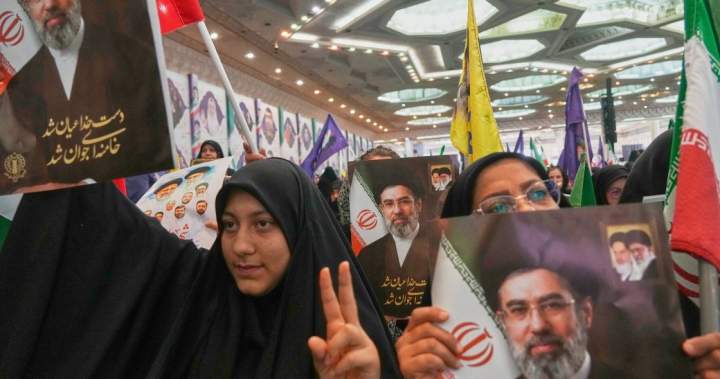 Tổng thống Donald Trump v&agrave; c&aacute;c cuộc đ&agrave;m ph&aacute;n với Iran