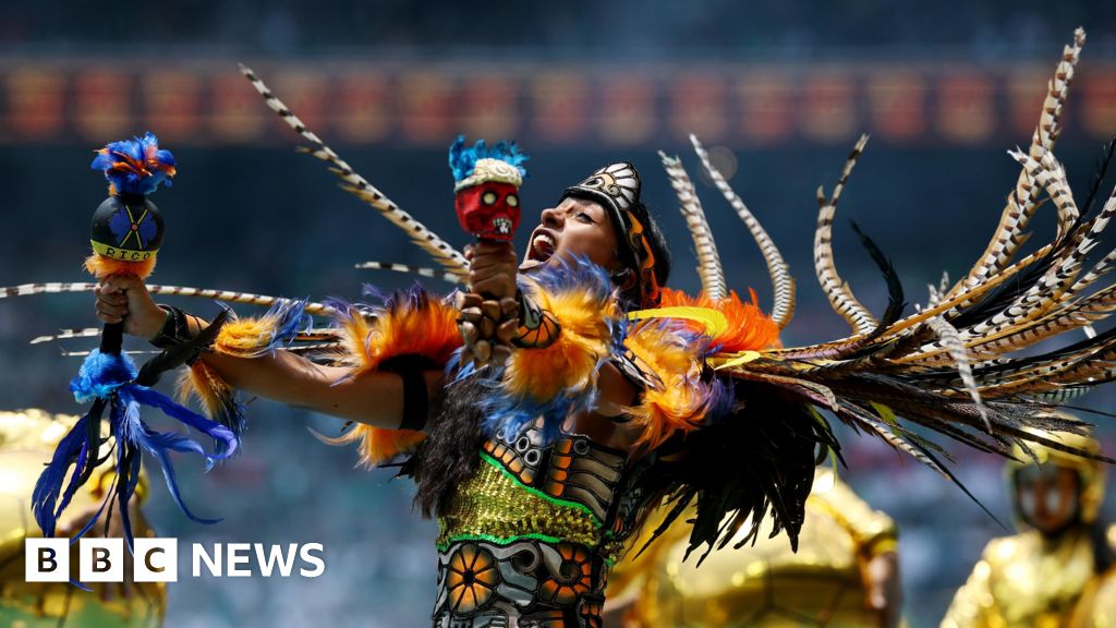 Ca sĩ Shakira biểu diễn tại lễ khai mạc World Cup 2026 ở Mexico City