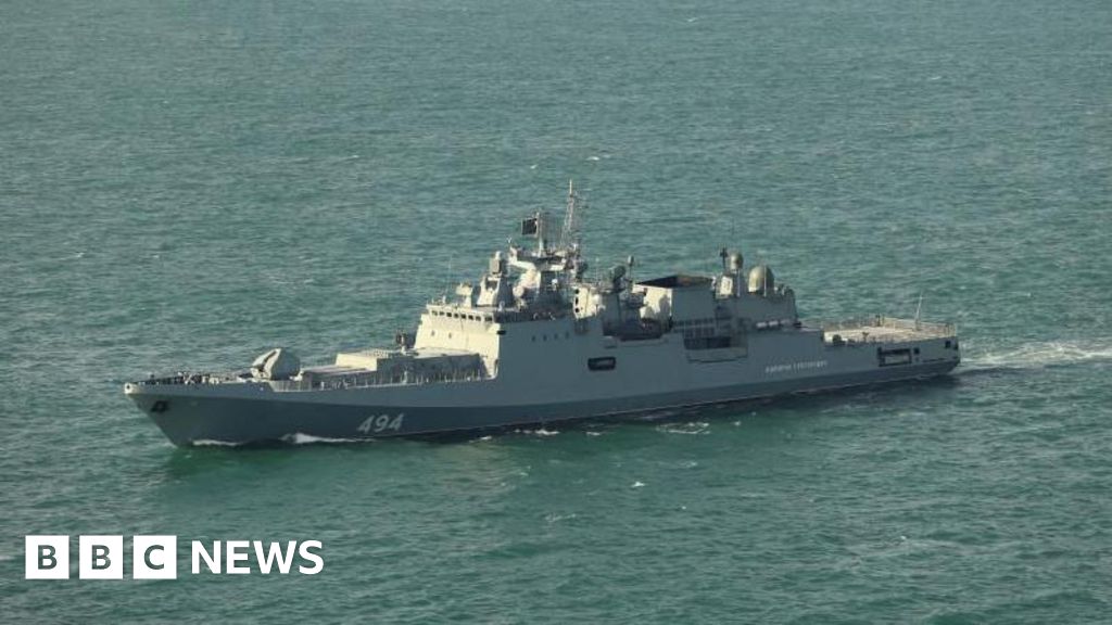 T&agrave;u khu trục Admiral Grigorovich của Hải qu&acirc;n Nga